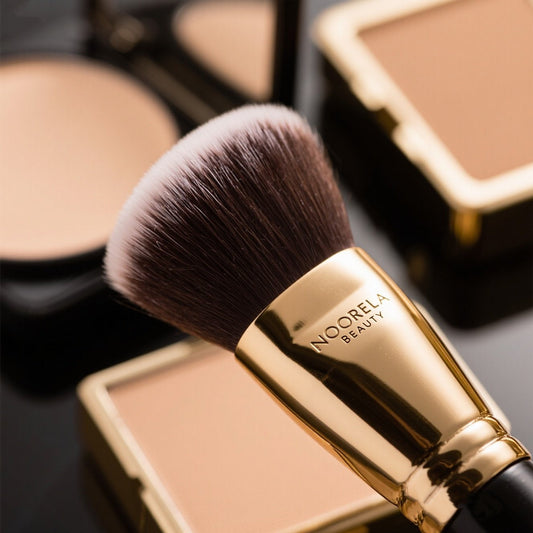 Best Foundation Brushes (Dermatologist Guide)