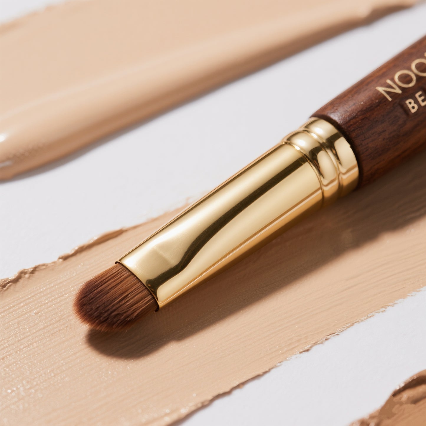 PRECISION BLOOM CONCEALER BRUSH